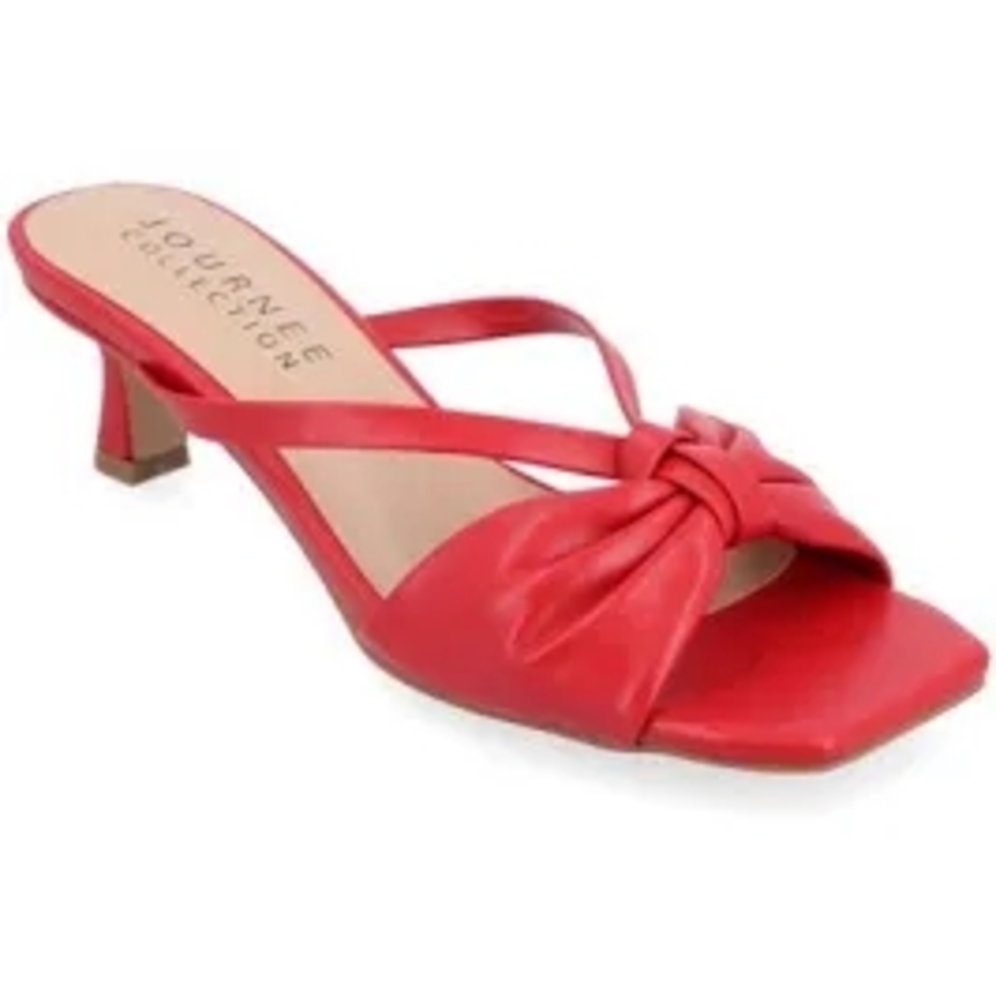 Journee Collection Red Knot Heels Size 7